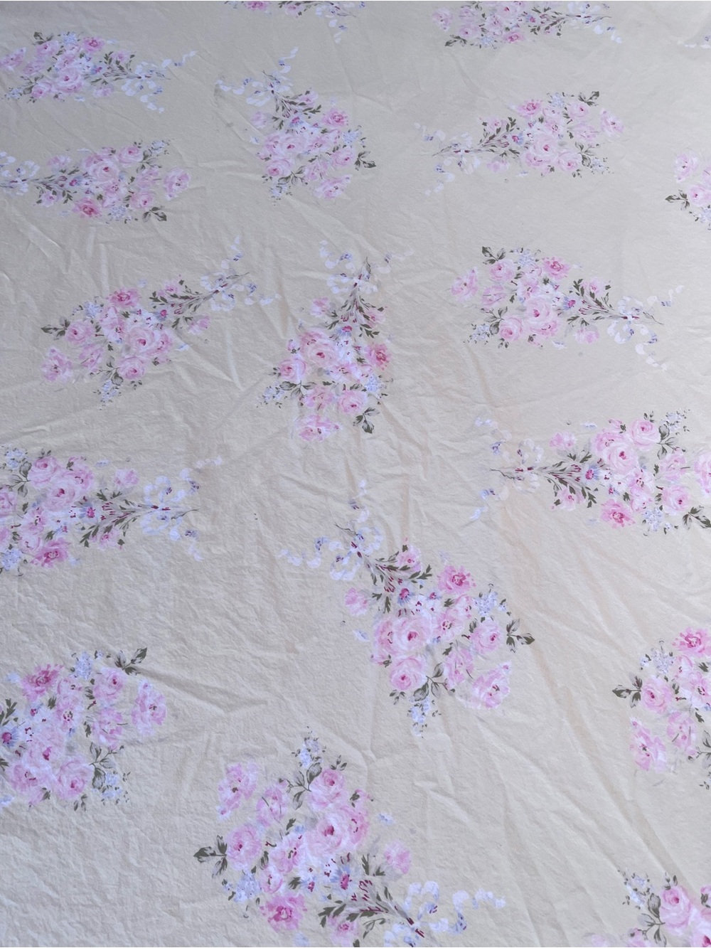 Shabby Chic Ruffled Tablecloth - Picture 6 of 12
